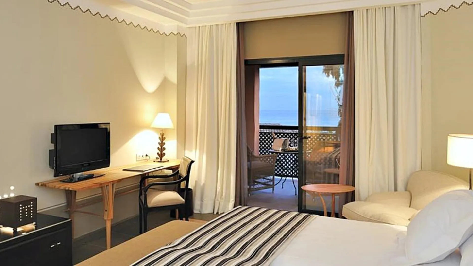 Vincci Selección Estrella del Mar Hotel Marbella 5*,